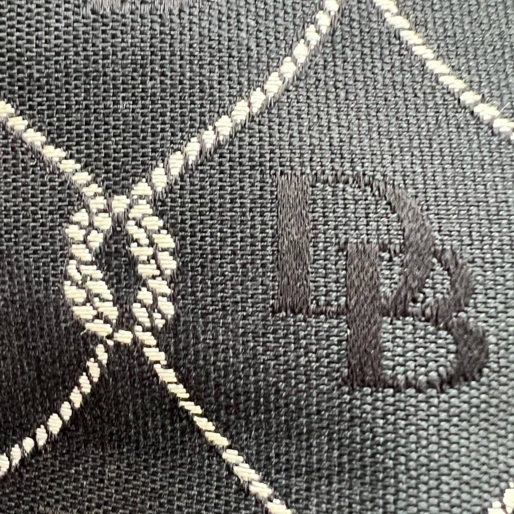 Dooney & Bourke Nautical Knot Bag in Black & Cream - Picture 4 of 15